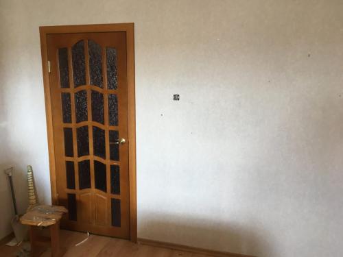 поклейка флизелиновых обоев в Минске